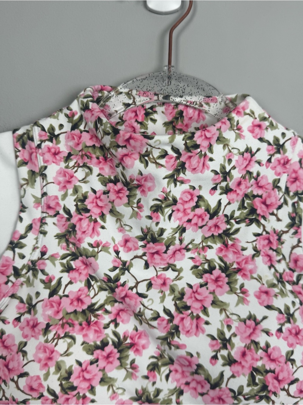 ASTORIA ACTIVEWEAR | Floral Pink High-Neck Crop Top Women’s Size Small - Picture 4 of 7